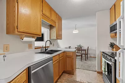 14282 Empire Avenue, Apple Valley, MN 55124 - Photo 11