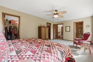 9445 Hillingdon Rd, Woodbury, MN 55125 - Photo 13