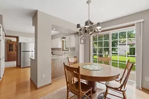 9445 Hillingdon Rd, Woodbury, MN 55125 - Photo 9