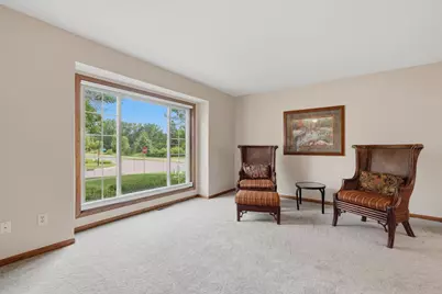9445 Hillingdon Road, Woodbury, MN 55125 - Photo 3
