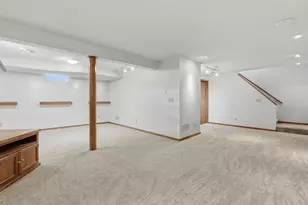 9445 Hillingdon Rd, Woodbury, MN 55125 - Photo 23