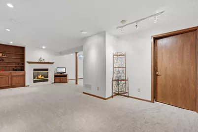 9445 Hillingdon Road, Woodbury, MN 55125 - Photo 15