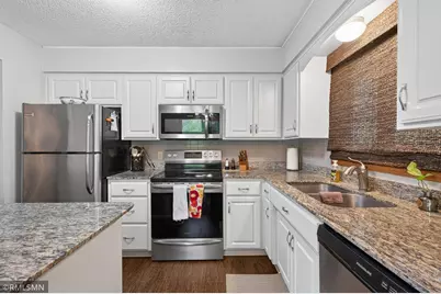 266 Hallam Curve, Mahtomedi, MN 55115 - Photo 11
