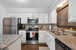266 Hallam Curve, Mahtomedi, MN 55115 - Photo 11
