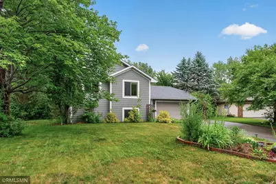 266 Hallam Curve, Mahtomedi, MN 55115 - Photo 3