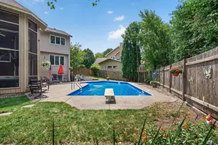 7001 Beacon Cir, Eden Prairie, MN 55346 - Photo 37