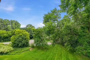 5645 Green Cir Dr, Hopkins, MN 55343 - Photo 23