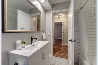 715 Logan Avenue N, Minneapolis, MN 55411 - Photo 19