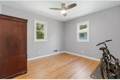 2319 Nokomis Avenue, Saint Paul, MN 55119 - Photo 13