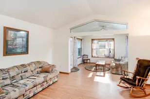 2144 Albemarle Ct N, Roseville, MN 55113 - Photo 5