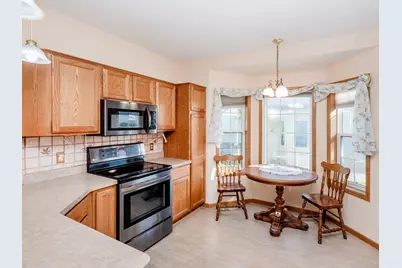 2144 Albemarle Court N, Roseville, MN 55113 - Photo 11