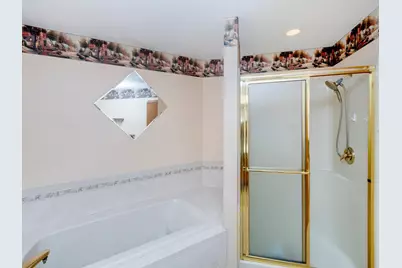 2144 Albemarle Court N, Roseville, MN 55113 - Photo 21