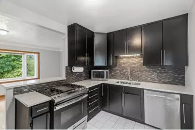 2711 5th Avenue E, North Saint Paul, MN 55109 - Photo 9