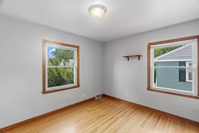 2711 5th Avenue E, North Saint Paul, MN 55109 - Photo 13