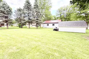 1365 7th St, Dawson, MN 56232 - Photo 15