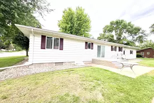 1365 7th St, Dawson, MN 56232 - Photo 17