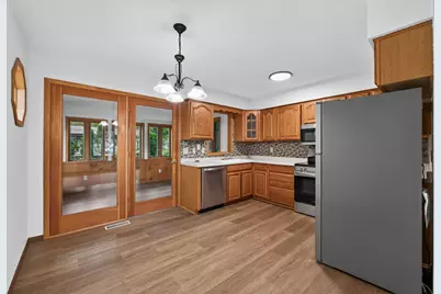 321 Hugo Street NE, Fridley, MN 55432 - Photo 3