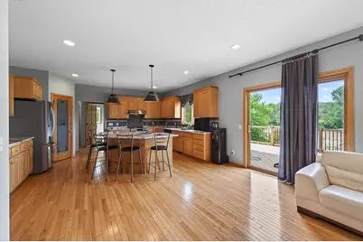 1511 Oakview Court, Hugo, MN 55038 - Photo 7