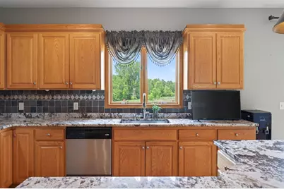 1511 Oakview Court, Hugo, MN 55038 - Photo 9