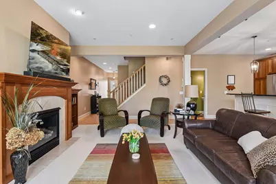 10837 S Shore Drive, Plymouth, MN 55441 - Photo 7