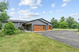 804 Grant Ave, Hudson, WI 54016 - Photo 3