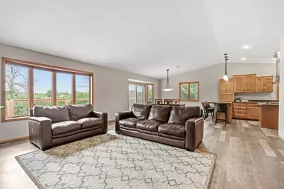 804 Grant Avenue, Hudson, WI 54016 - Photo 9