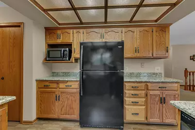 1905 Prairie Hill Road, Saint Cloud, MN 56301 - Photo 9