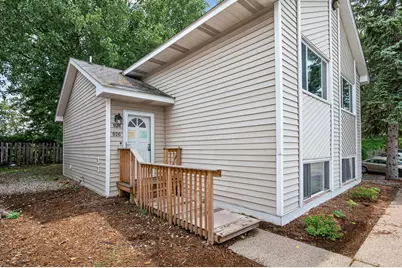 924 9th Avenue SE, Minneapolis, MN 55414 - Photo 1
