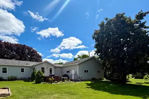 404 2nd St S, Grove City, MN 56243 - Photo 3