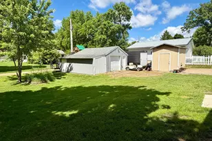 404 2nd St S, Grove City, MN 56243 - Photo 5