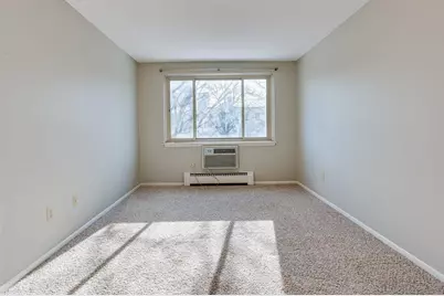 4400 Upton Avenue S #202, Minneapolis, MN 55410 - Photo 7
