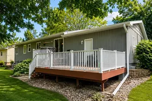 328 Park St, Sherburn, MN 56171 - Photo 5