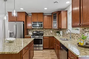 3981 Cedar Grove Ln, Eagan, MN 55122 - Photo 9