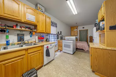 413 Glenwood Avenue, Mankato, MN 56001 - Photo 11