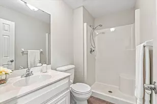 10970 Kiawah Dr, Eden Prairie, MN 55344 - Photo 17