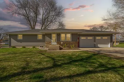 818 Lincoln Avenue, Gaylord, MN 55334 - Photo 3
