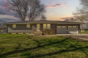 818 Lincoln Ave, Gaylord, MN 55334 - Photo 3