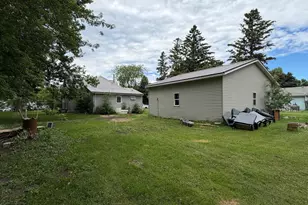 427 Cedar Ave, Westbrook, MN 56183 - Photo 3