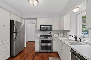 6440 Oriole Ave, Chanhassen, MN 55331 - Photo 11