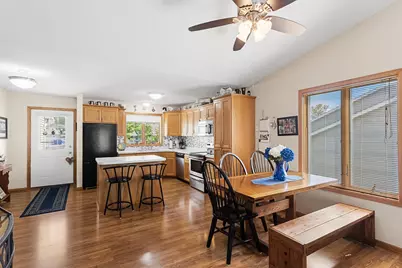 322 Wildwood Circle, Roberts, WI 54023 - Photo 9