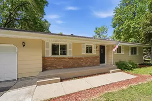 409 Harold Dr, Burnsville, MN 55337 - Photo 3