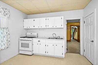 2424 W 7th Street, Duluth, MN 55806 - Photo 3