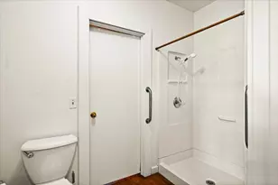 2424 W 7th St, Duluth, MN 55806 - Photo 11