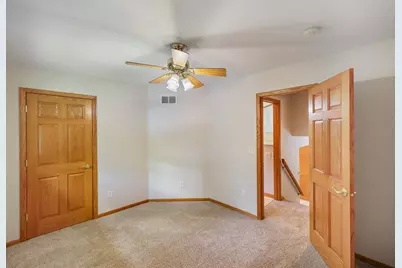 8378 Groveland Road, Mounds View, MN 55112 - Photo 9