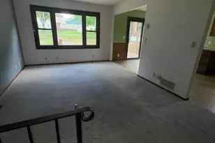 1012 8th Ave, Howard Lake, MN 55349 - Photo 5