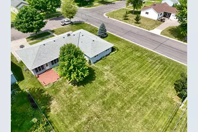 601 S 10th Street, Olivia, MN 56277 - Photo 23
