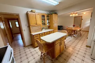 601 S 10th St, Olivia, MN 56277 - Photo 3