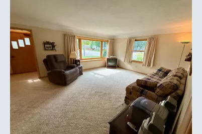 601 S 10th Street, Olivia, MN 56277 - Photo 9