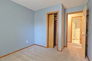 912 Moonlight Dr, Woodbury, MN 55125 - Photo 17