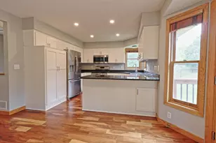 912 Moonlight Dr, Woodbury, MN 55125 - Photo 9